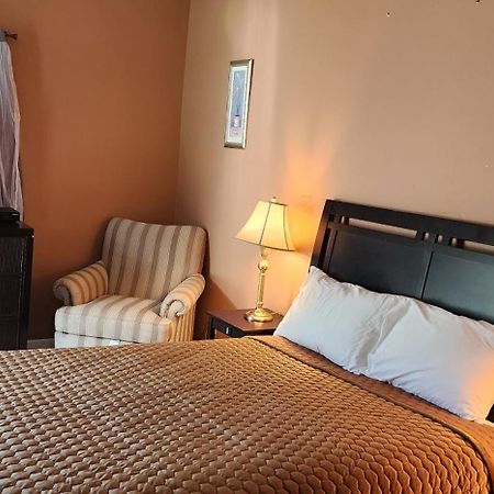 Sea Haven Resort Motel Саутхемптън Екстериор снимка